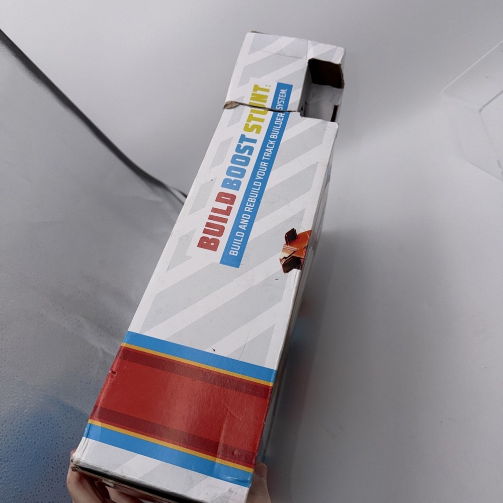 Hot Wheels Track Builder Unlimited Corkscrew Twist Kit Race Track 2022 Car Toy - Picture 5 of 8